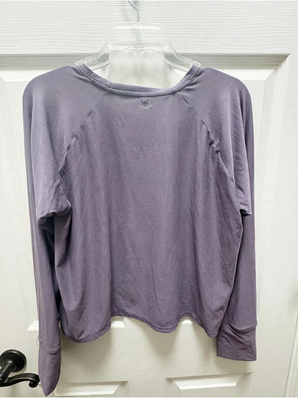 Women’s Beyond Yoga Long-Sleeve Top - Lavender - Picture 2 of 3